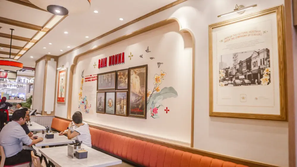 Little Red Dot - Pakuwon Mall Bekasi interior photo 2