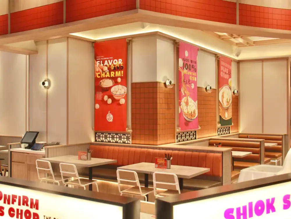 Little Red Dot - AEON Mall Tanjung Barat interior photo 2