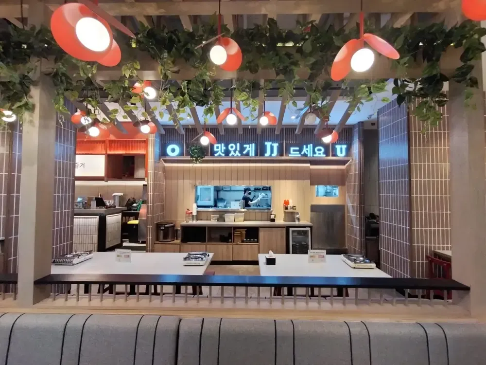 Ojju K-Food - Kota Kasablanka interior photo 3
