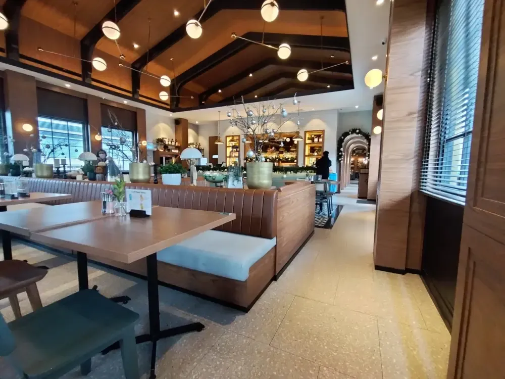 Butler's Steak - Chillax Sudirman interior photo 4