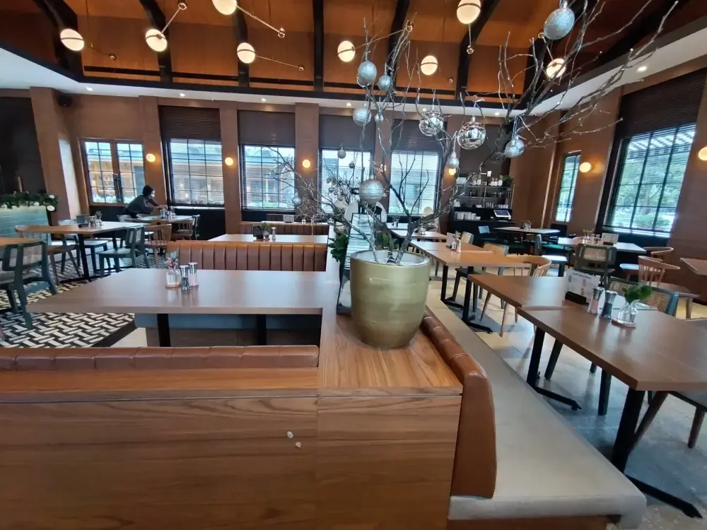 Butler's Steak - Chillax Sudirman interior photo 7