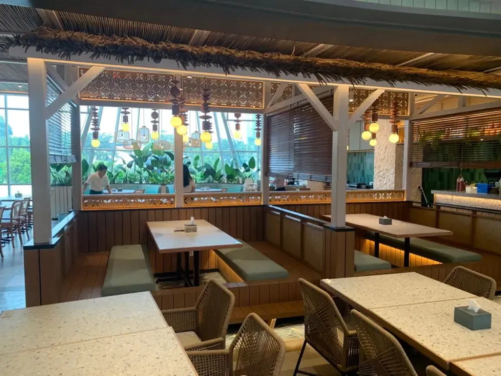 Terumbu Seafood Terrace - Cilandak Town Square interior photo 7